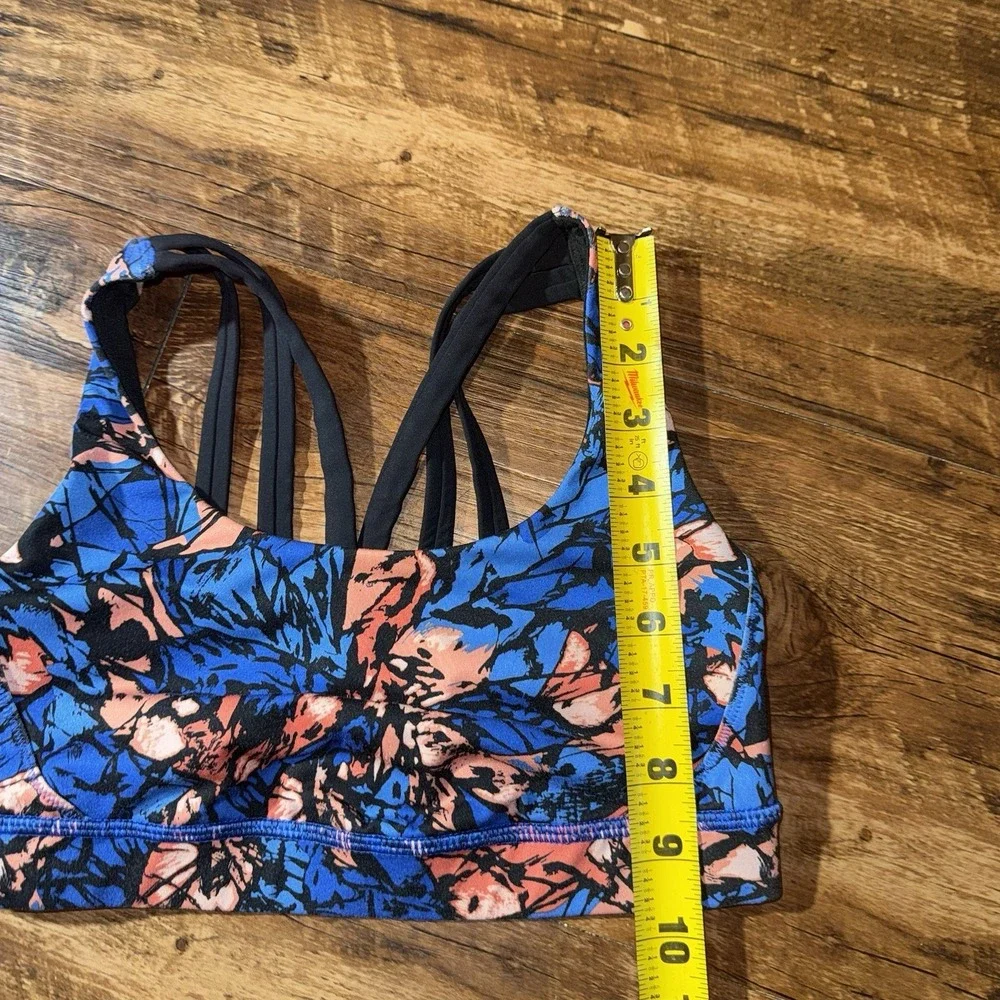Lululemon Blue Coral Mixed Print Sports Bra Women's‎ Size 4 Athletic